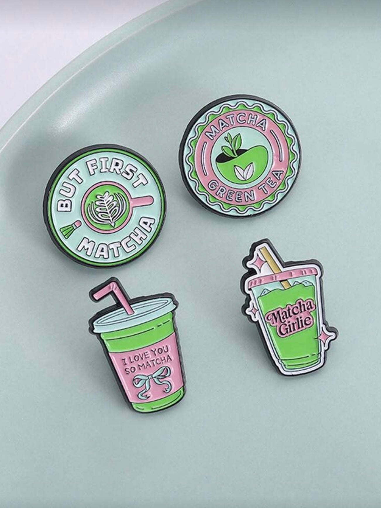 Ensemble de 4 Pin’s Love Matcha